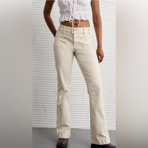 American Eagle Cream Patch Pocket Bootcut Chino Pants Size 8 Short